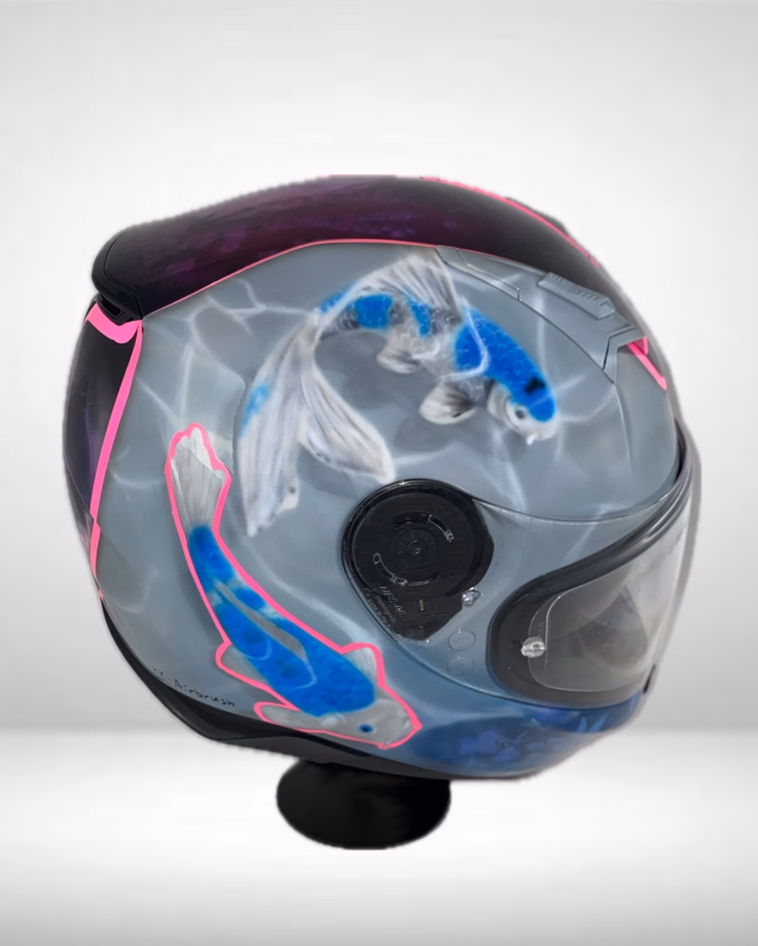 Motorradhelm mit Airbrush Lackierung: Streetart vs. Japan. Ansicht rechts oben.